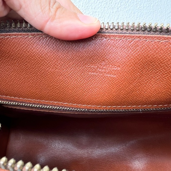 🔥🔥RARE🔥🔥Louis Vuitton Cite 2 Way Bag - Picture 7 of 13